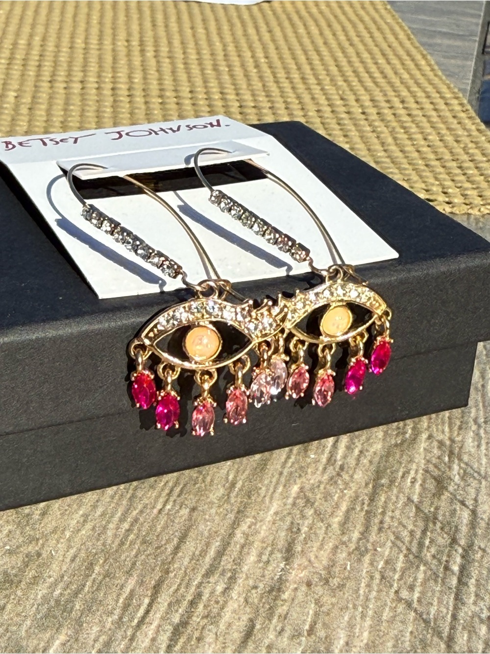 NWT Betsey Johnson Gold Eye Motif Drop Earrings with Pink & Fuchsia Dangles